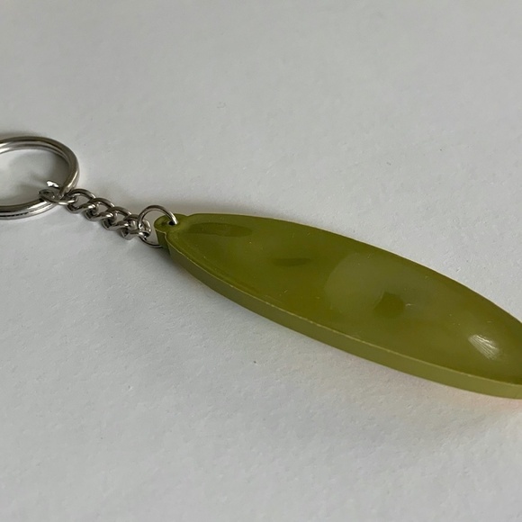 Pacifico Beer Cerveza Clara Surfboard Keychain Yellow Rubber Key Fob Keychain 3” - Picture 5 of 7